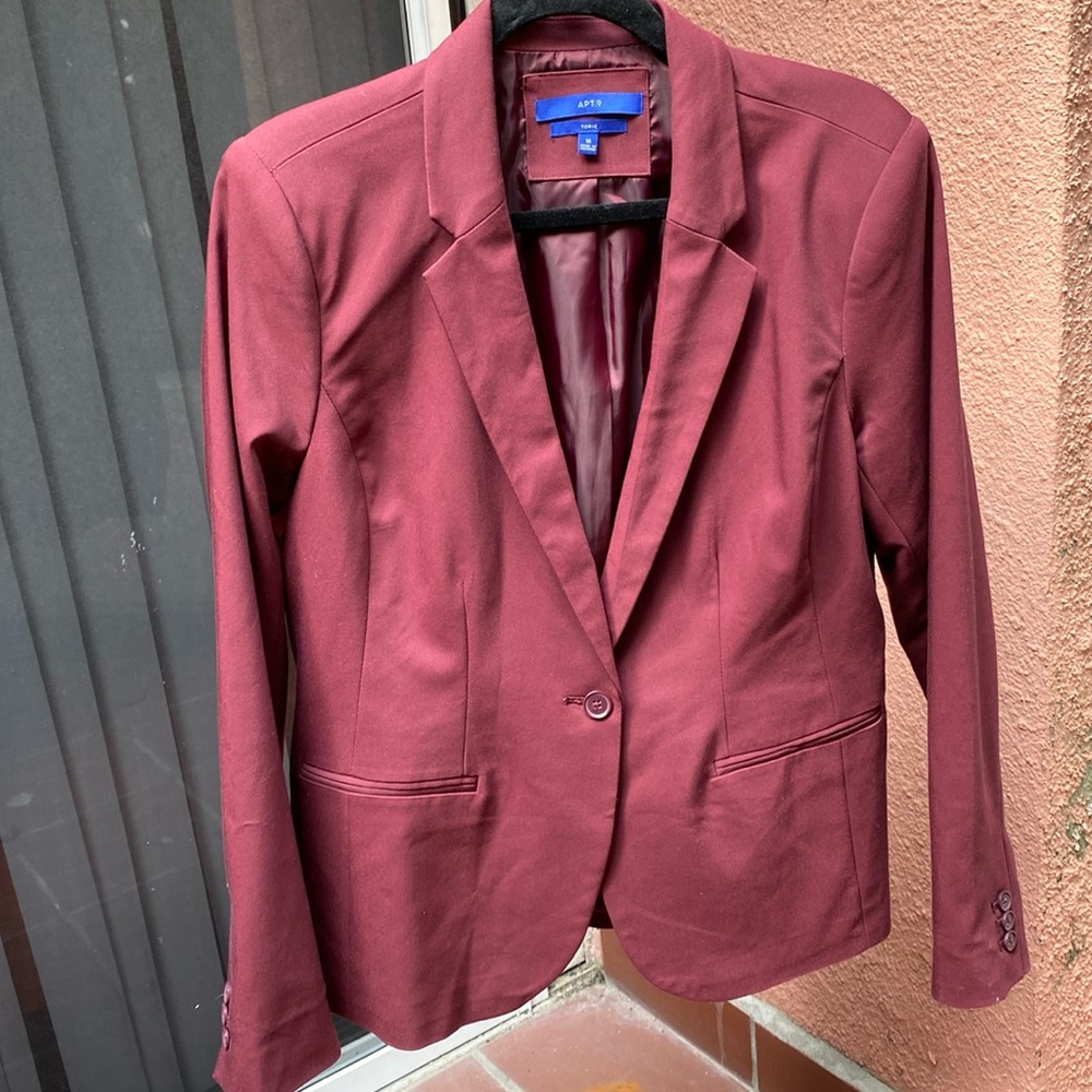 Women’s Burgundy Blazer Size 16